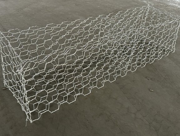 Galfan-Coated Gabion Box for Erosion Control and Retaining Structures