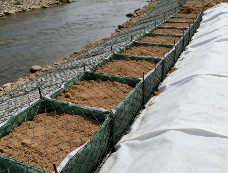 Curved Geotextile Gabion Wall